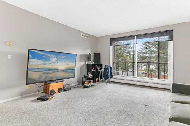 $125,000 | 4710 58th Avenue North, Unit 221, Crystal, MN 55429