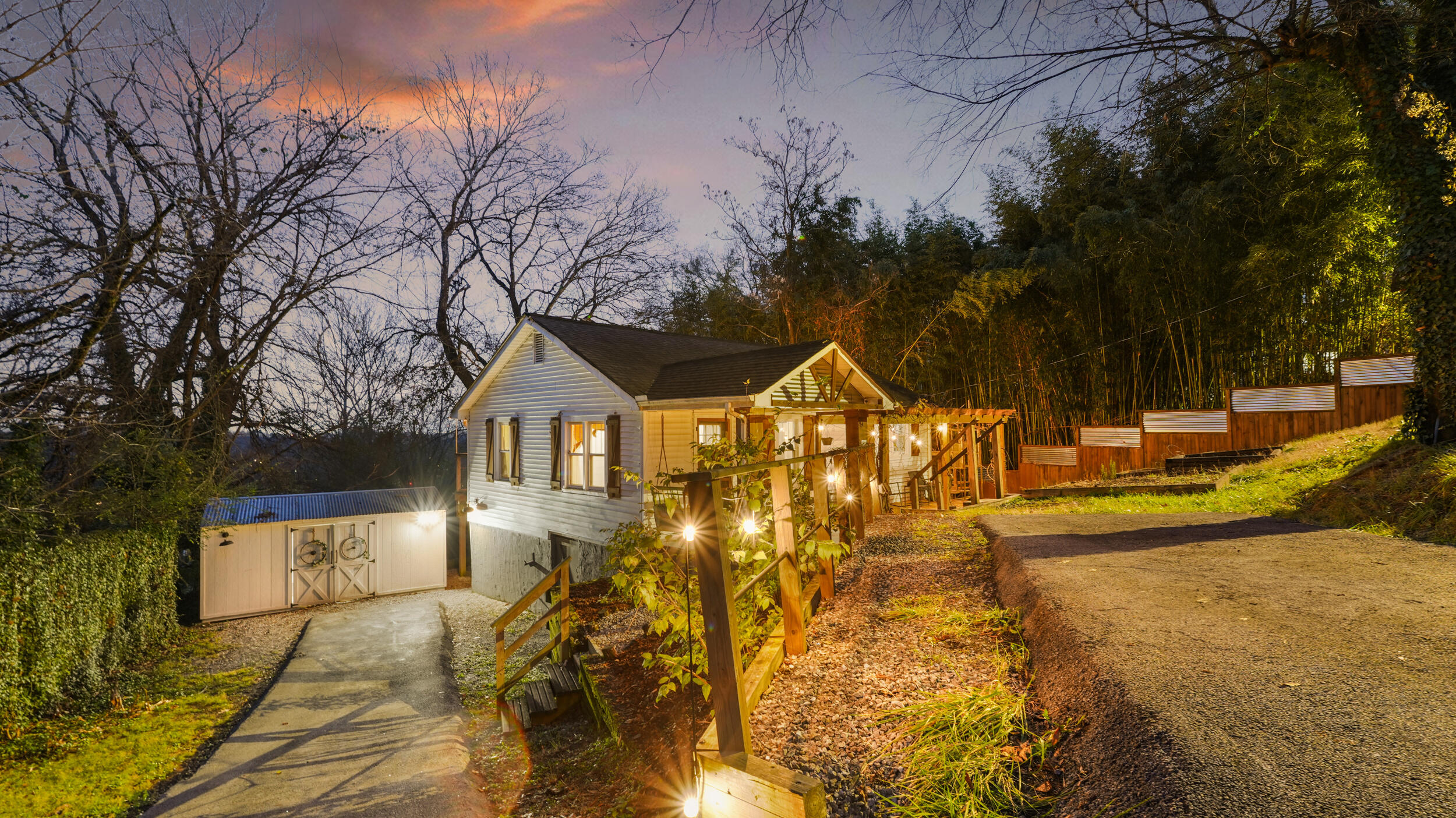 3414 Bennett Road Chattanooga, TN 37412 - Photo 2 of 52 47_3414 bennett rd twilight-6