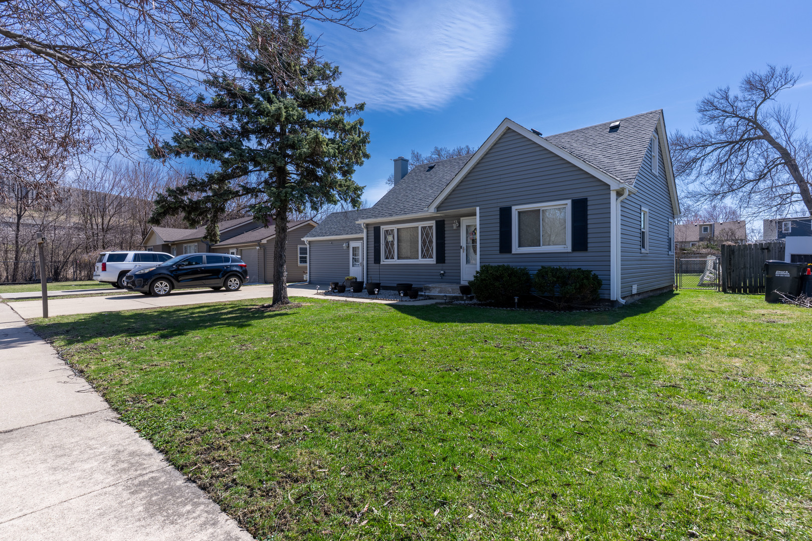 6737 104th Place Chicago Ridge, IL 60415 - Photo 1 of 32