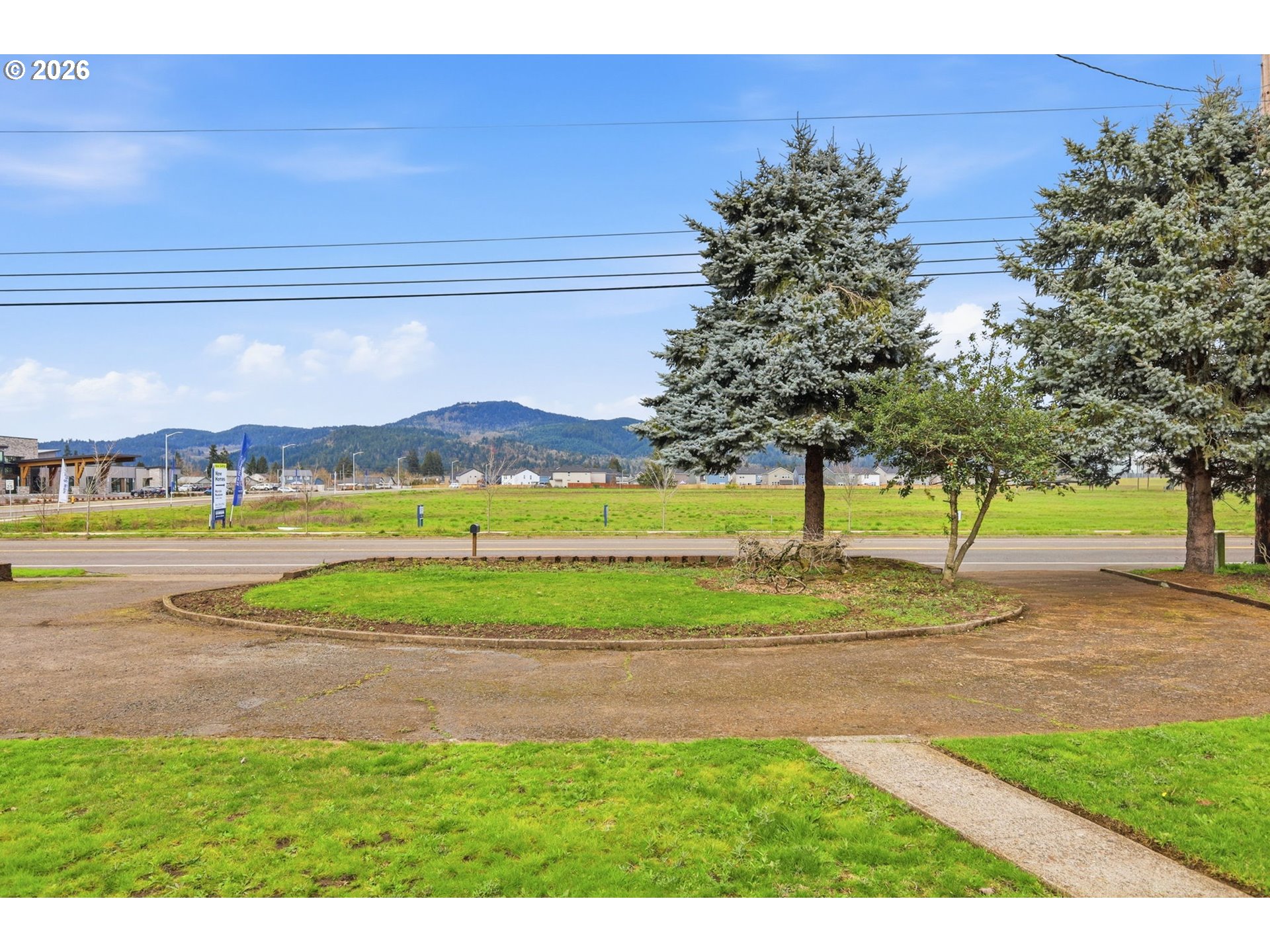 2541 Marcola Road Springfield, OR 97477 - Photo 31 of 33 a view of a yard