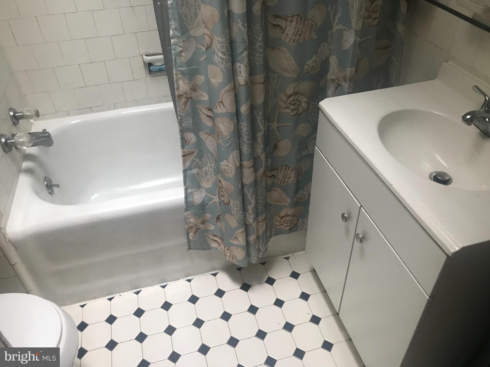 315 Margate Road Upper Darby, PA 19082 - Photo 18 of 21