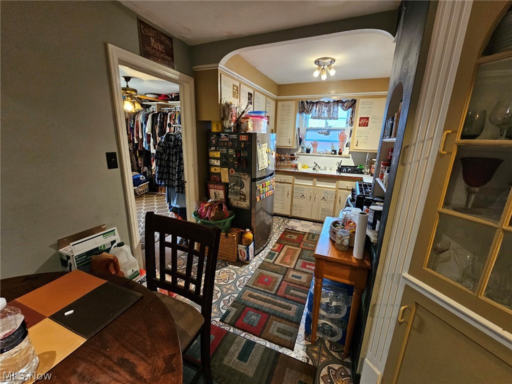 13513 Cedar Road Cleveland, OH 44118 - Photo 9 of 36 Gallery Image 9
