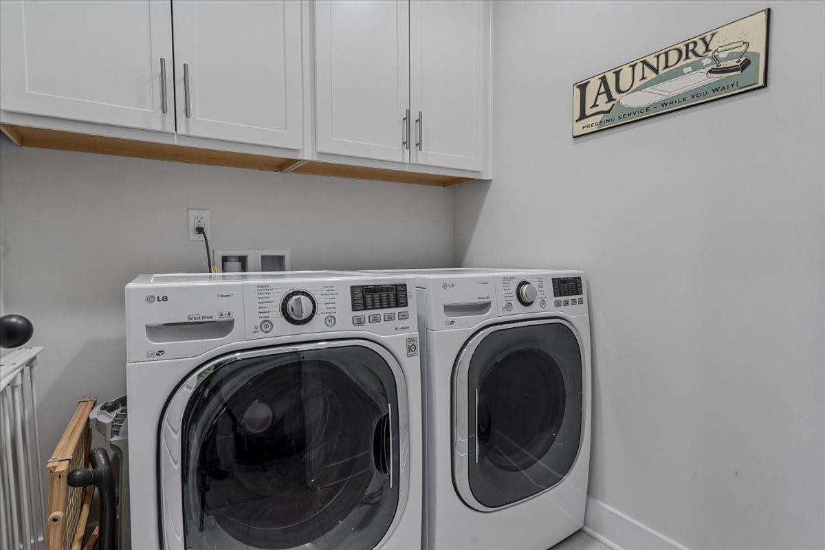 1112 Baldwin Drive Lancaster, SC 29720 - Photo 29 of 48 a utility room with dryer and washer