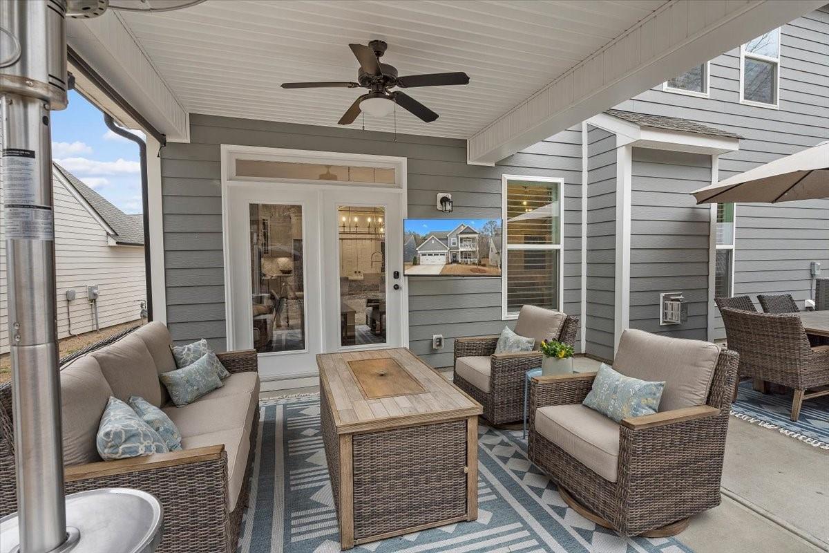 1112 Baldwin Drive Lancaster, SC 29720 - Photo 42 of 48 a living room with furniture