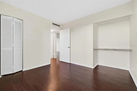 $210,000 | 90 South Highland Avenue, Unit 102, Tarpon Springs, FL 34689