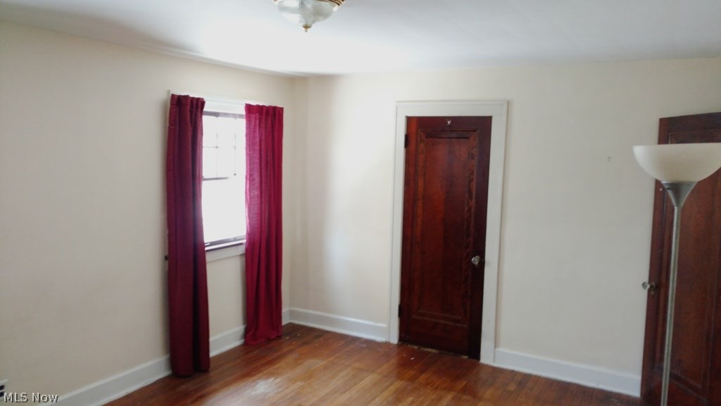 4670 Landchester Road Cleveland, OH 44109 - Photo 5 of 10 Gallery Image 5