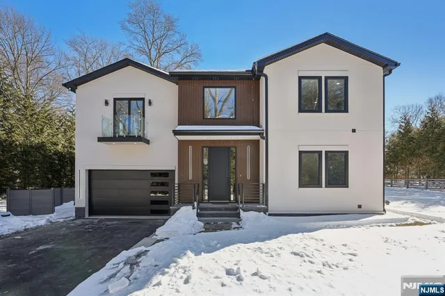 $1,988,800 | 543 Closter Dock Road, Closter, NJ 07624