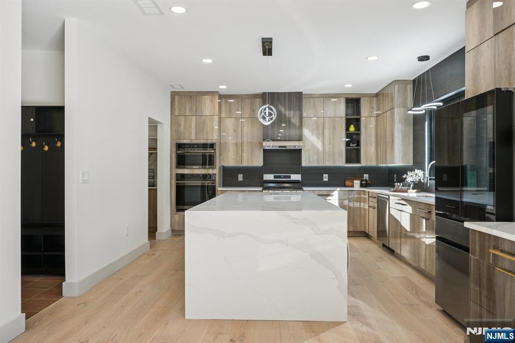 543 Closter Dock Road Closter, NJ 07624 - Photo 11 of 49