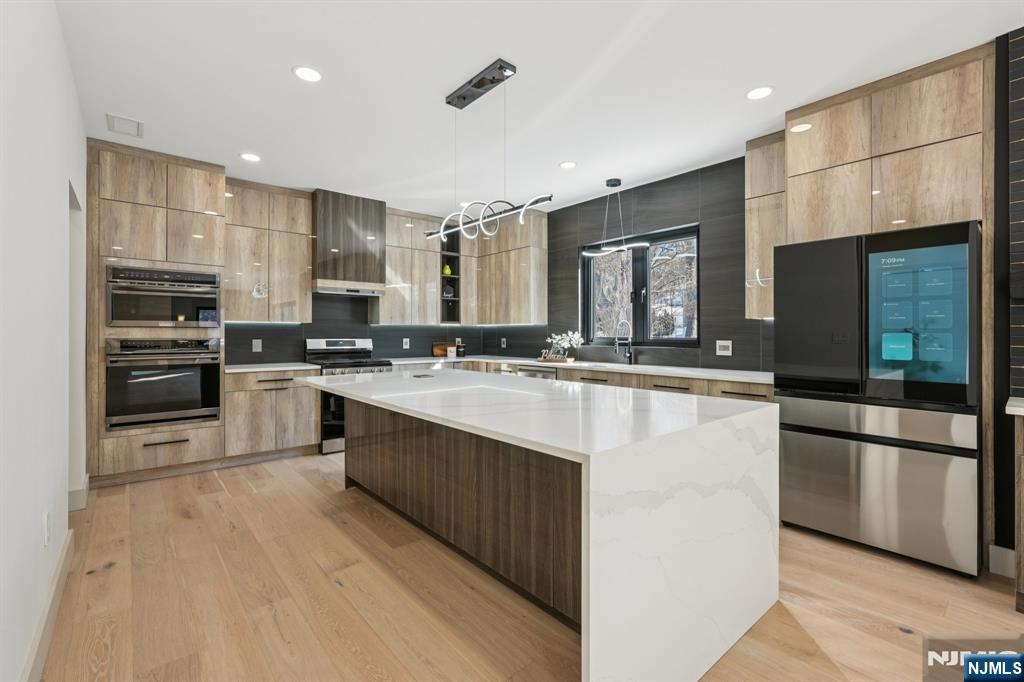 543 Closter Dock Road Closter, NJ 07624 - Photo 12 of 49