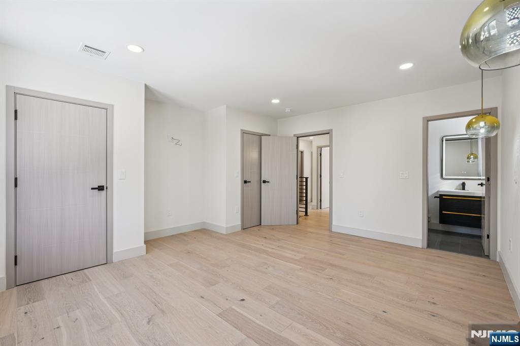 543 Closter Dock Road Closter, NJ 07624 - Photo 16 of 49