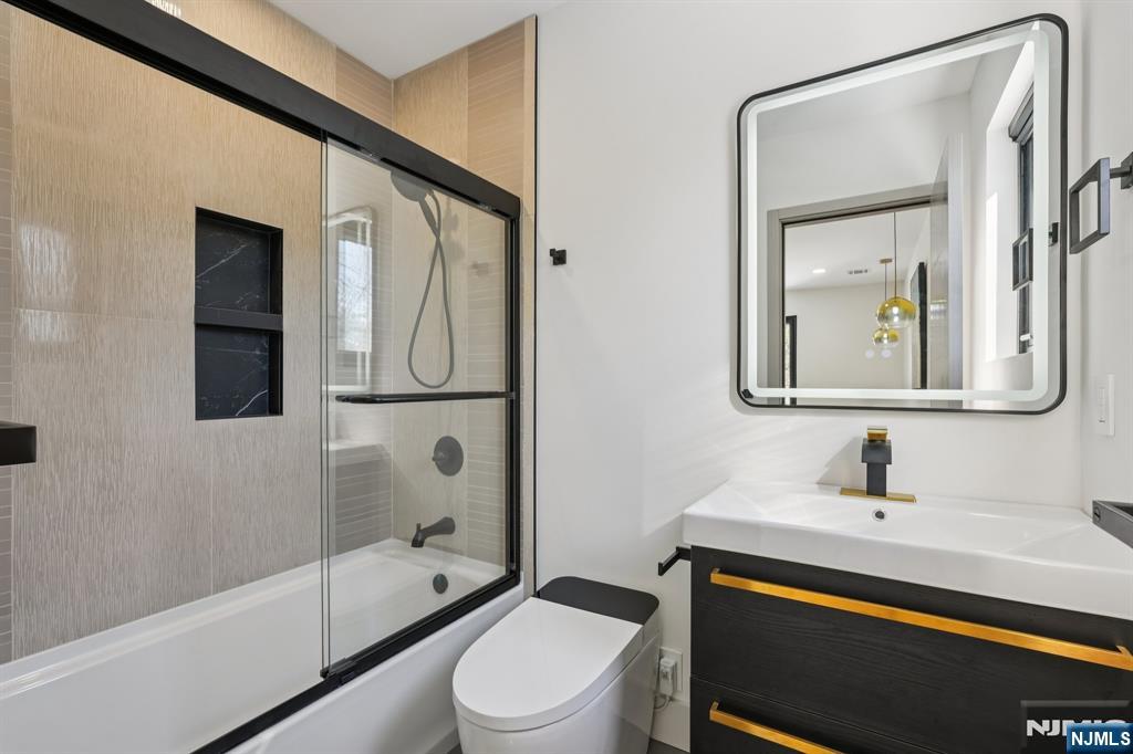 543 Closter Dock Road Closter, NJ 07624 - Photo 17 of 49