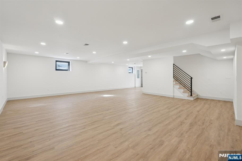 543 Closter Dock Road Closter, NJ 07624 - Photo 23 of 49