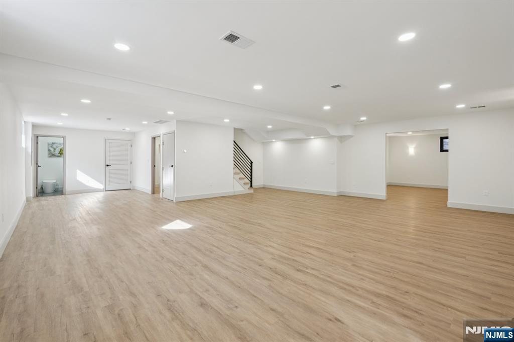 543 Closter Dock Road Closter, NJ 07624 - Photo 24 of 49