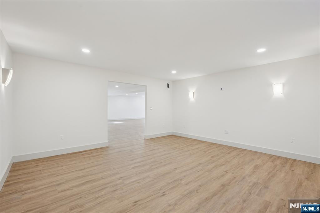 543 Closter Dock Road Closter, NJ 07624 - Photo 27 of 49