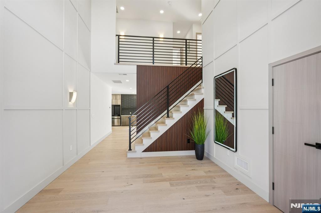 543 Closter Dock Road Closter, NJ 07624 - Photo 3 of 49