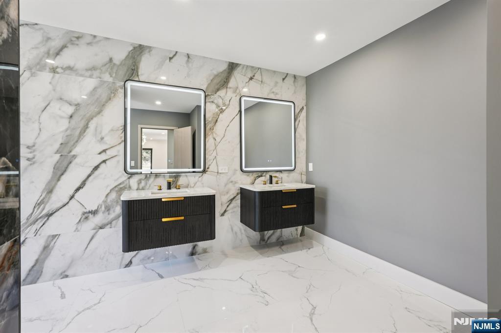 543 Closter Dock Road Closter, NJ 07624 - Photo 35 of 49