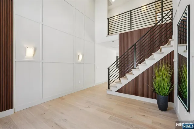 $1,988,800 | 543 Closter Dock Road, Closter, NJ 07624