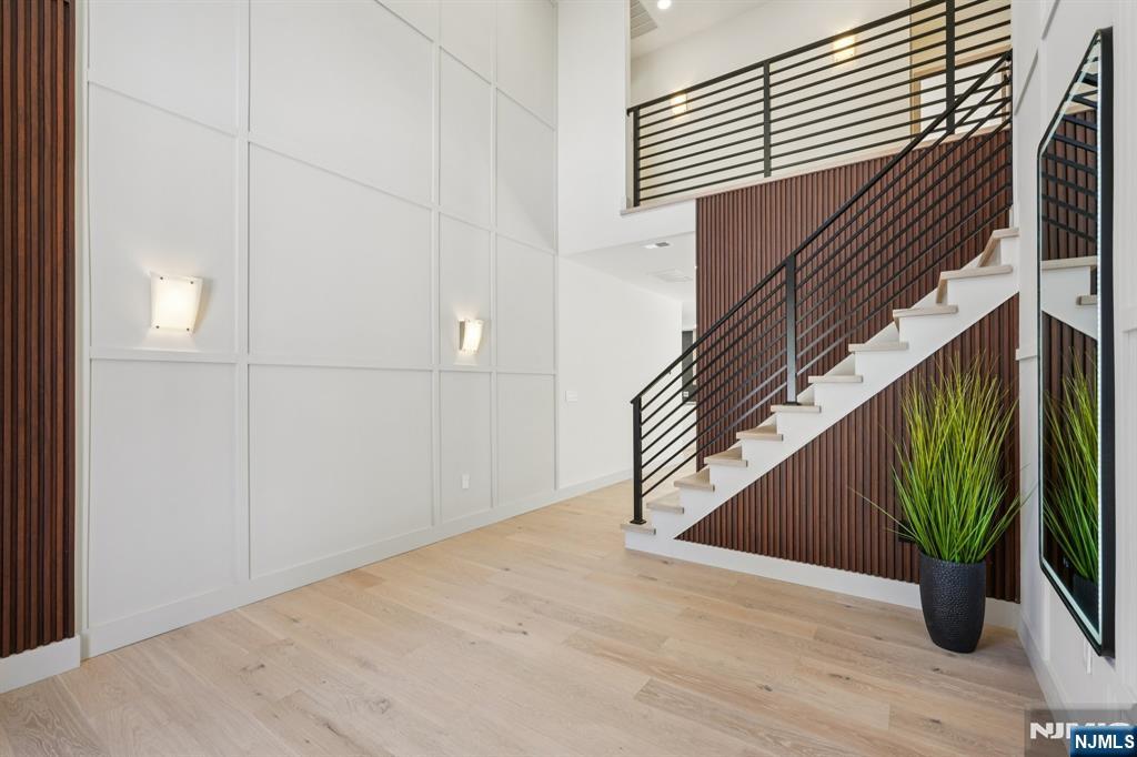 543 Closter Dock Road Closter, NJ 07624 - Photo 4 of 49