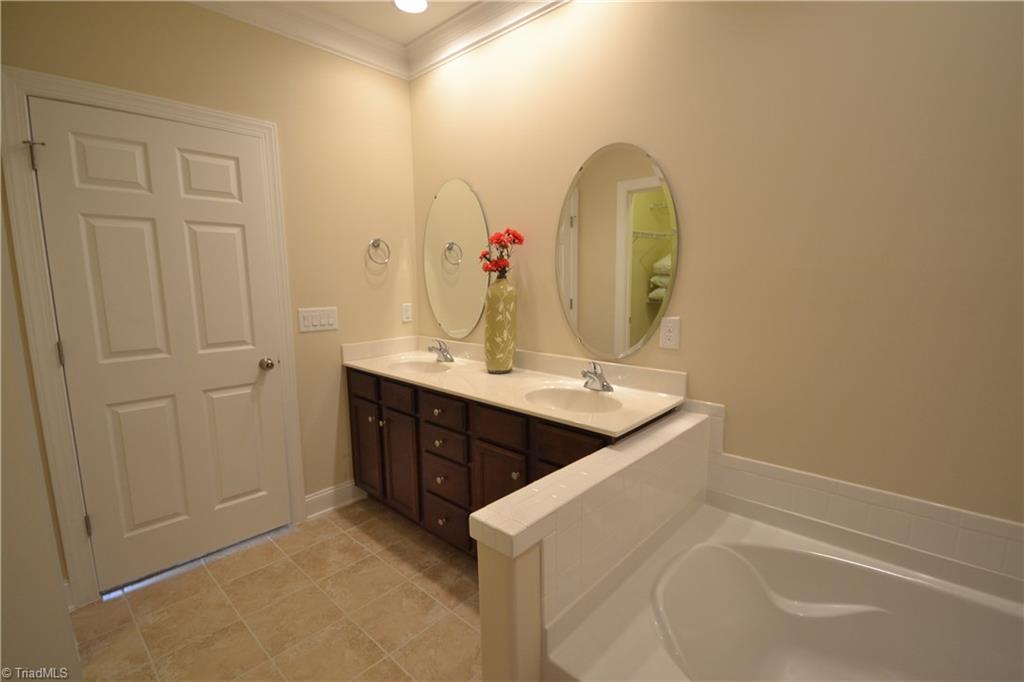 3503 Pebblestone Lane High Point, NC 27265 - Photo 16 of 20 Gallery Image 16