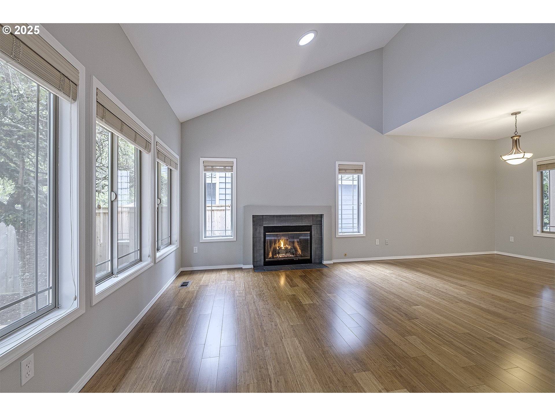 71 Kingsgate Road Lake Oswego, OR 97035 - Photo 5 of 32 Gallery Image 5