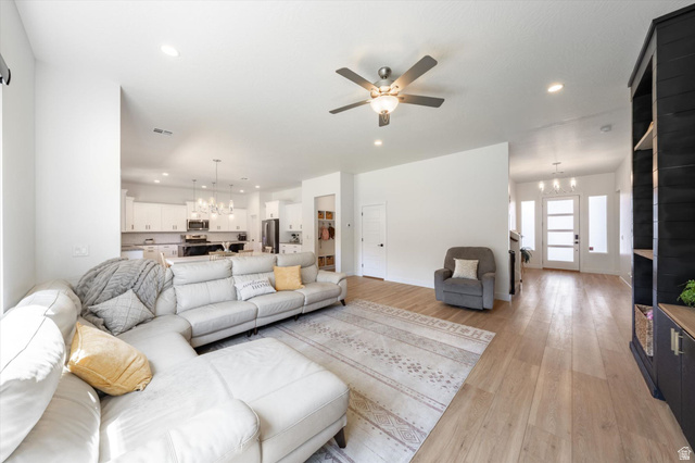 4024 Cerro Way St. George, UT 84790 - Photo 4 of 58