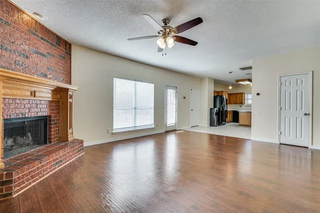 $2,800 | 8305 Camden Court, Rowlett, TX 75089