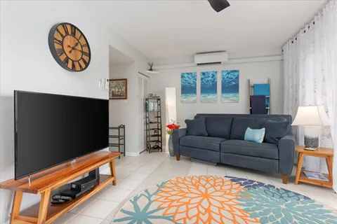 $329,000 | 75-5719 Alii Drive, Unit 315, Kailua-Kona, HI 96740