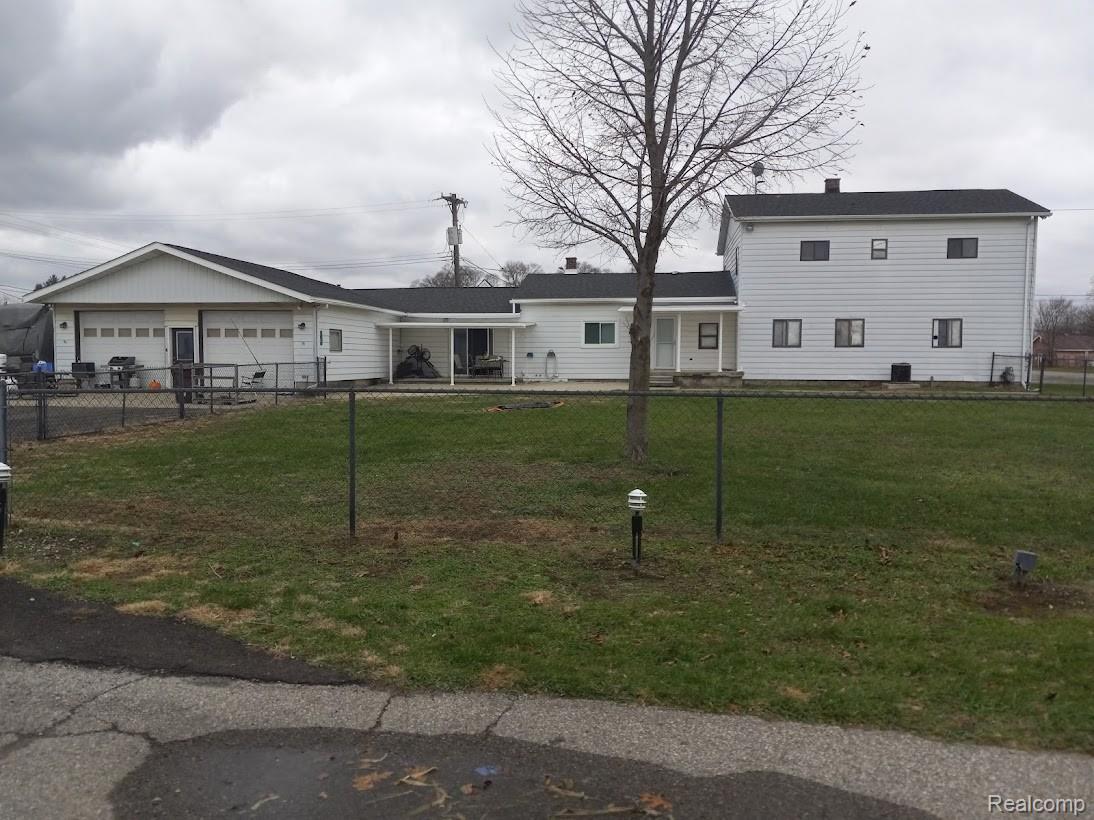 51235 Willis Road Belleville, MI 48111 - Photo 1 of 5 20211211_130741.jpg