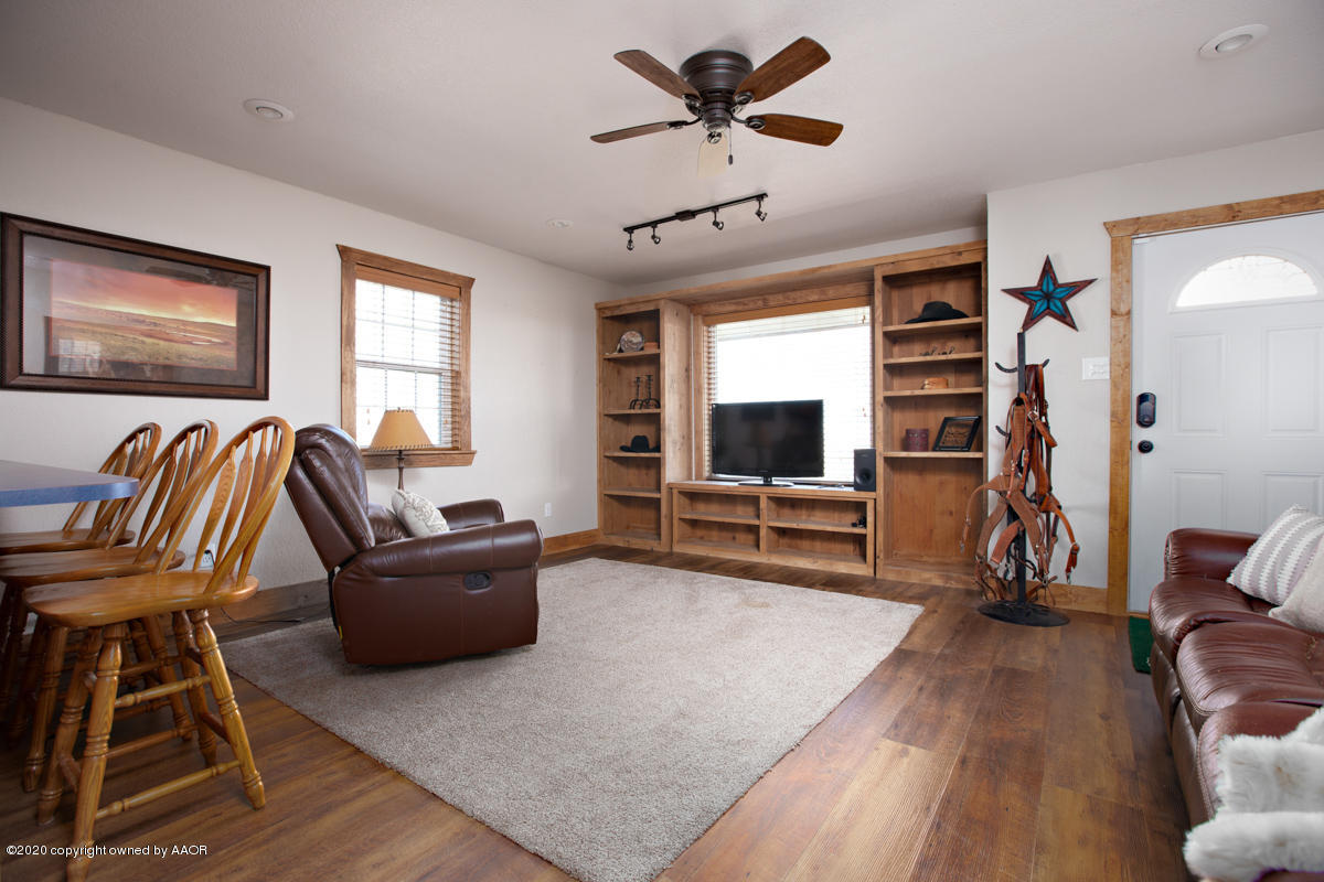 21500 Hope Road Canyon, TX 79015 - Photo 3 of 27 21500_Hope_Rd-2_Living