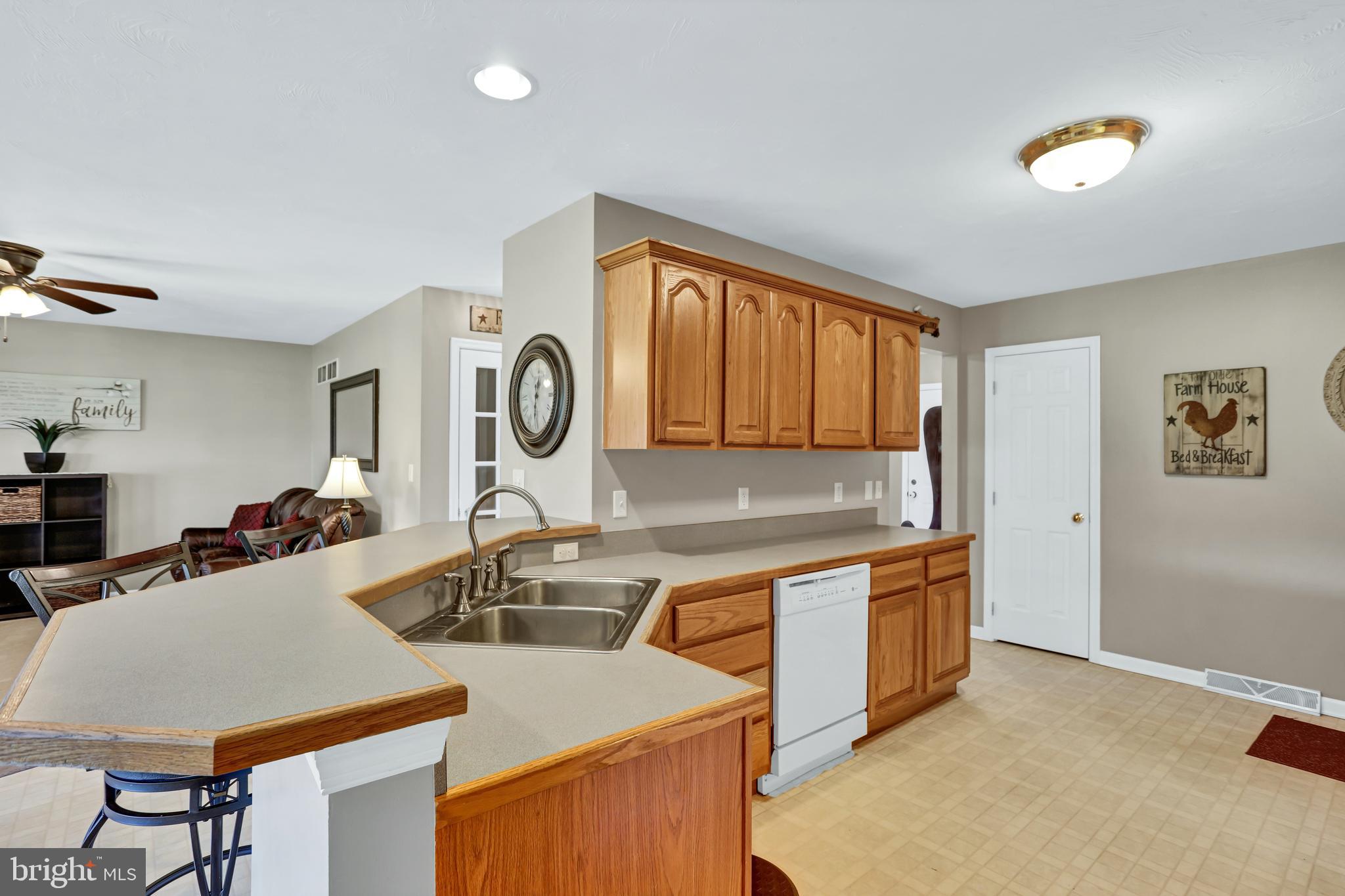 2249 Stoverstown Road Spring Grove, PA 17362 - Photo 14 of 53
