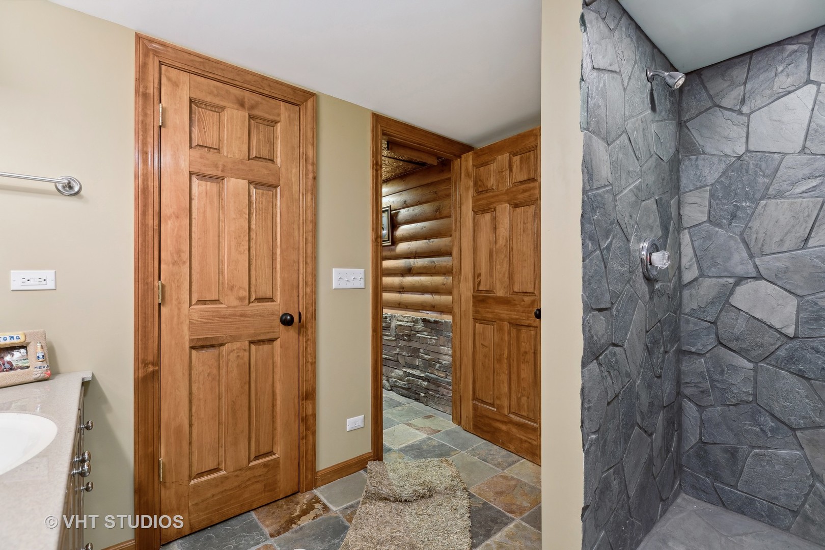 1907 Cherry Valley Road Woodstock, IL 60098 - Photo 29 of 56 a view of walk in closet