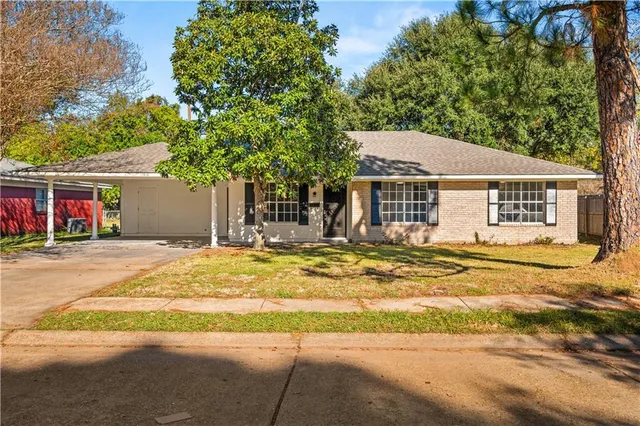 $218,000 | 1916 Wedgewood Avenue, Alexandria, LA 71301