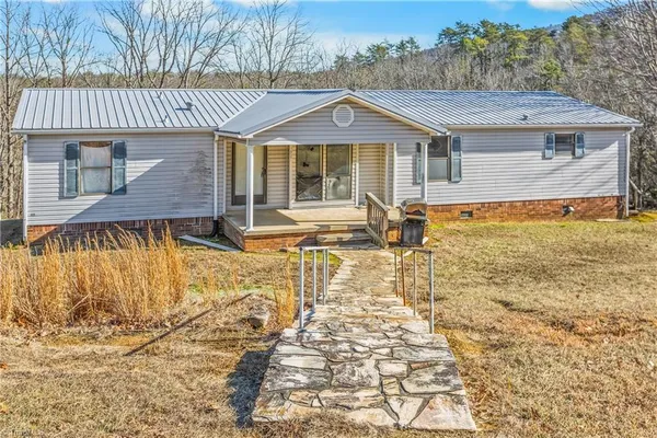 $275,000 | 1050 Smurf Road, Danbury, NC 27016