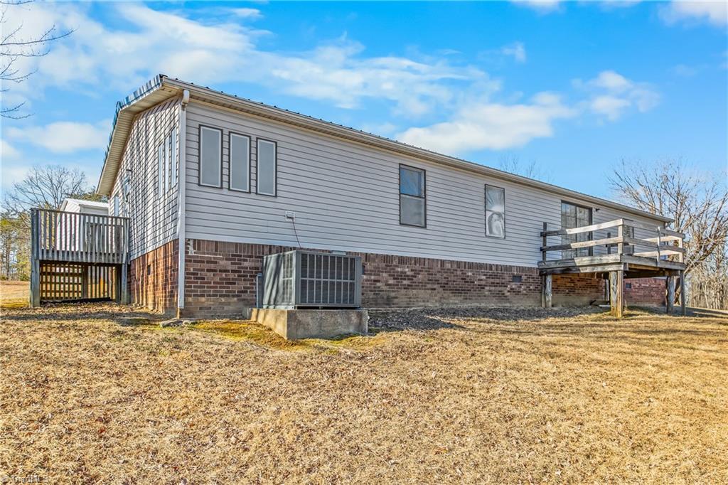 1050 Smurf Road Danbury, NC 27016 - Photo 9 of 25