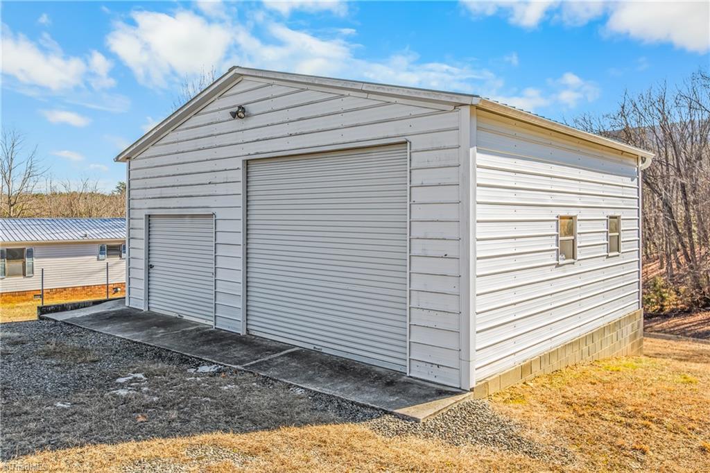 1050 Smurf Road Danbury, NC 27016 - Photo 10 of 25 2 car detached garage