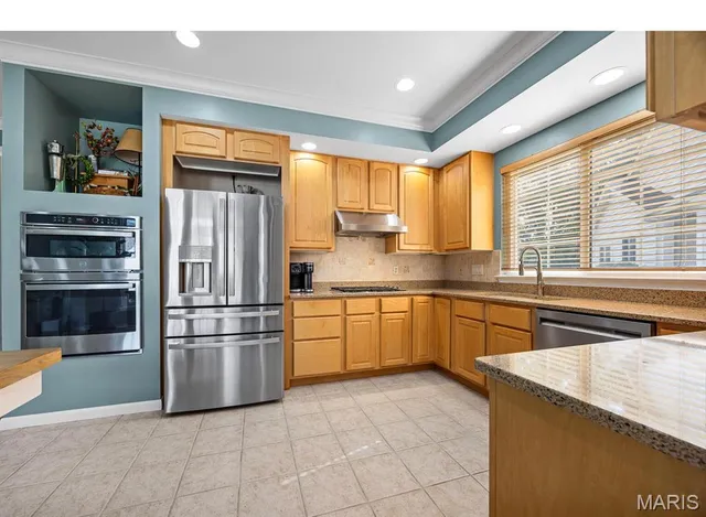 $549,900 | 831 Stone Meadow Drive, Chesterfield, MO 63005