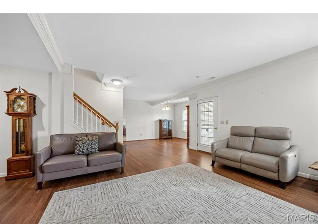 $549,900 | 831 Stone Meadow Drive, Chesterfield, MO 63005