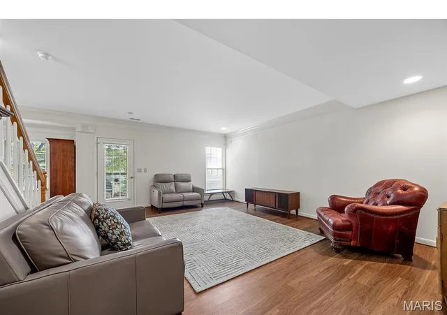 $549,900 | 831 Stone Meadow Drive, Chesterfield, MO 63005