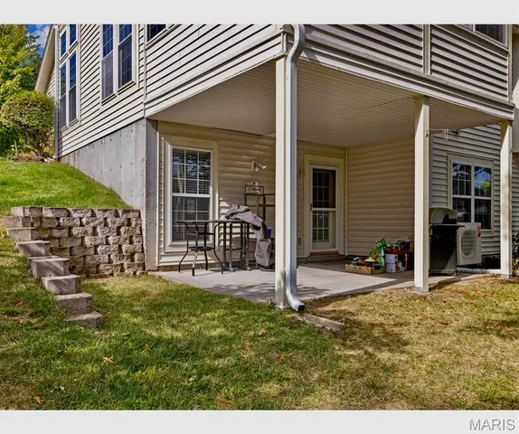 $549,900 | 831 Stone Meadow Drive, Chesterfield, MO 63005