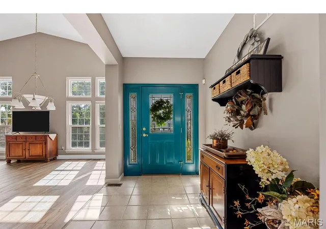 $549,900 | 831 Stone Meadow Drive, Chesterfield, MO 63005