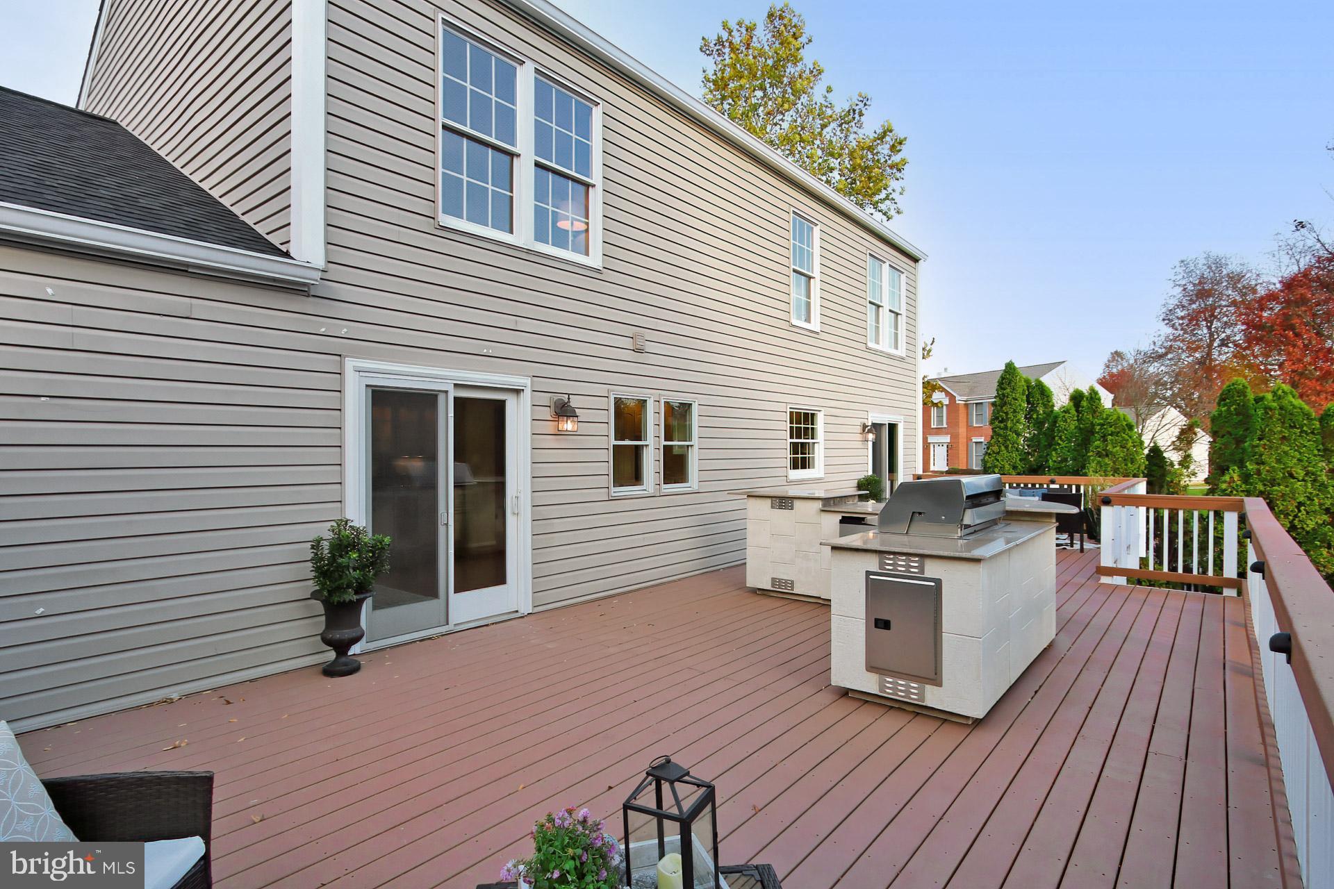 12567 Rock Ridge Road Herndon, VA 20170 - Photo 22 of 50 Tons of space on this Low maint. deck w/ Stairs