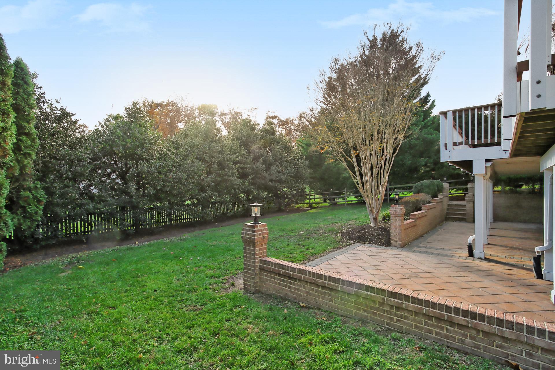 12567 Rock Ridge Road Herndon, VA 20170 - Photo 38 of 50 Simply PRETTY!