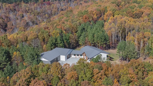 $3,500,000 | 202 Ravenridge Drive, Summertown, TN 38483