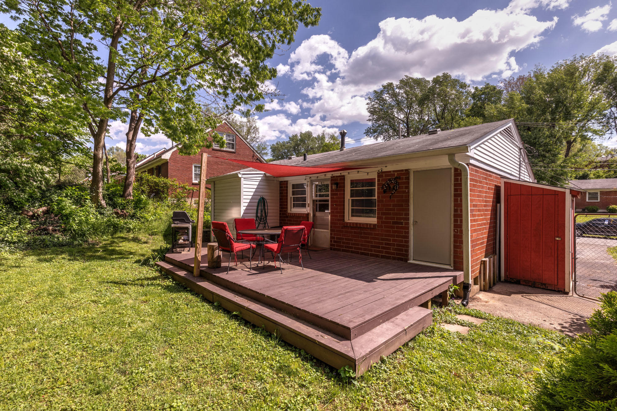 617 Emily Road Louisville, KY 40206 - Photo 34 of 38 Emily034