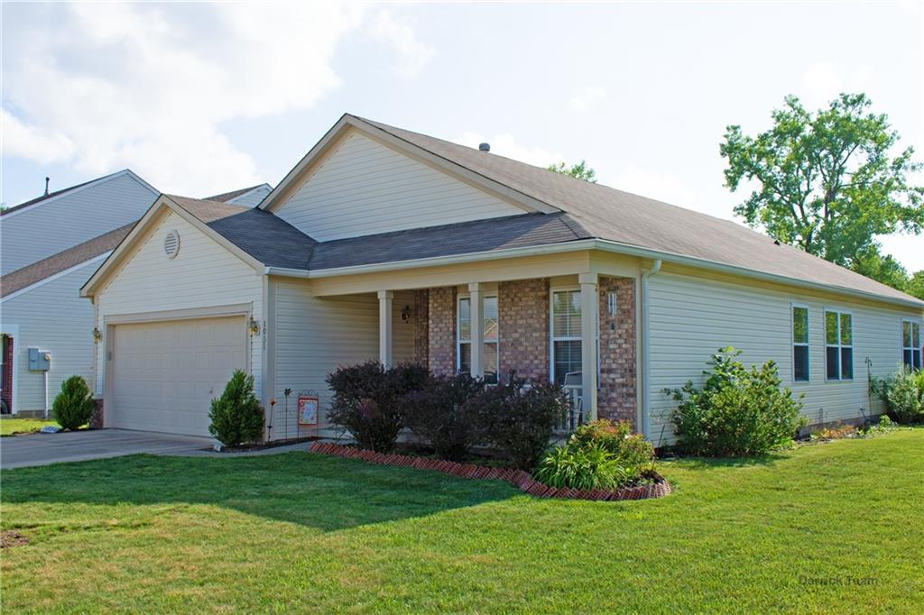 1034 Pine Ridge Way Brownsburg, IN 46112 - Photo 4 of 36
