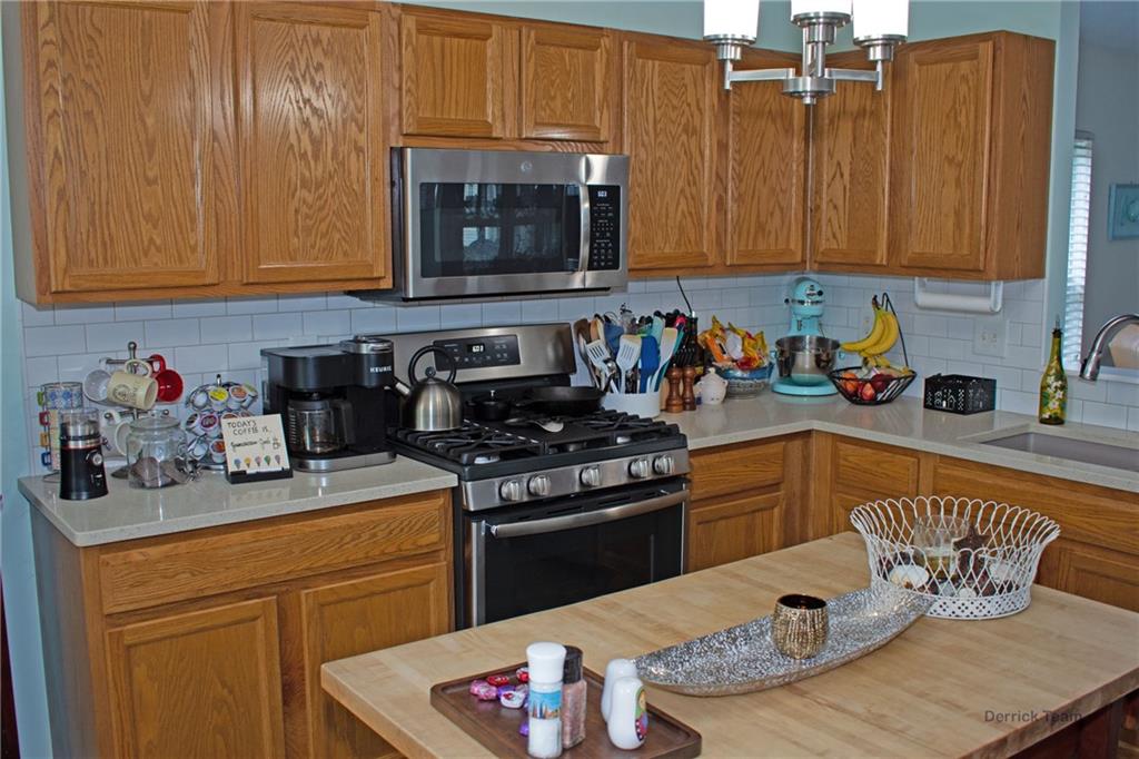 1034 Pine Ridge Way Brownsburg, IN 46112 - Photo 6 of 36