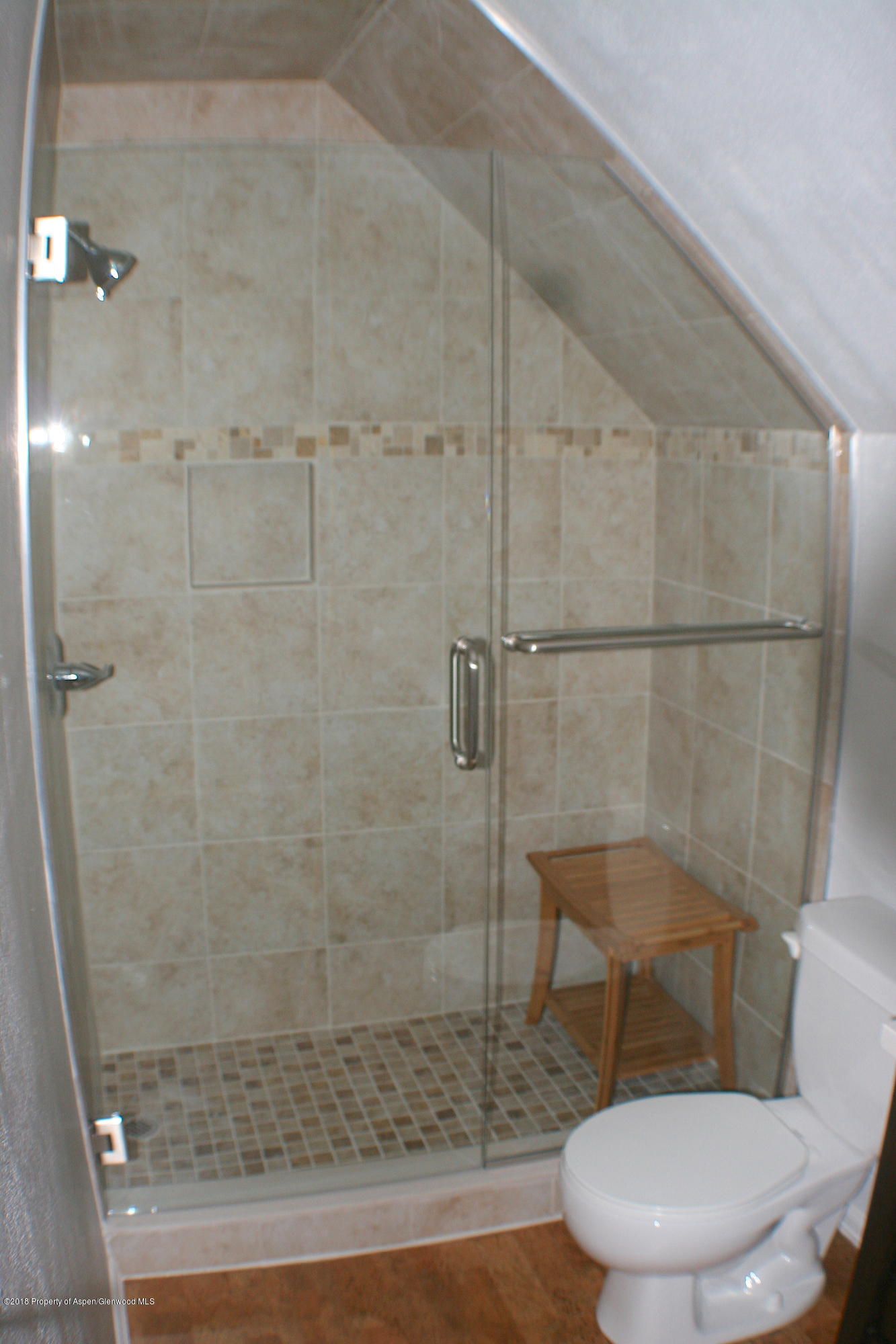 565 Aspen Avenue Rifle, CO 81650 - Photo 20 of 30 Upstairs Bath