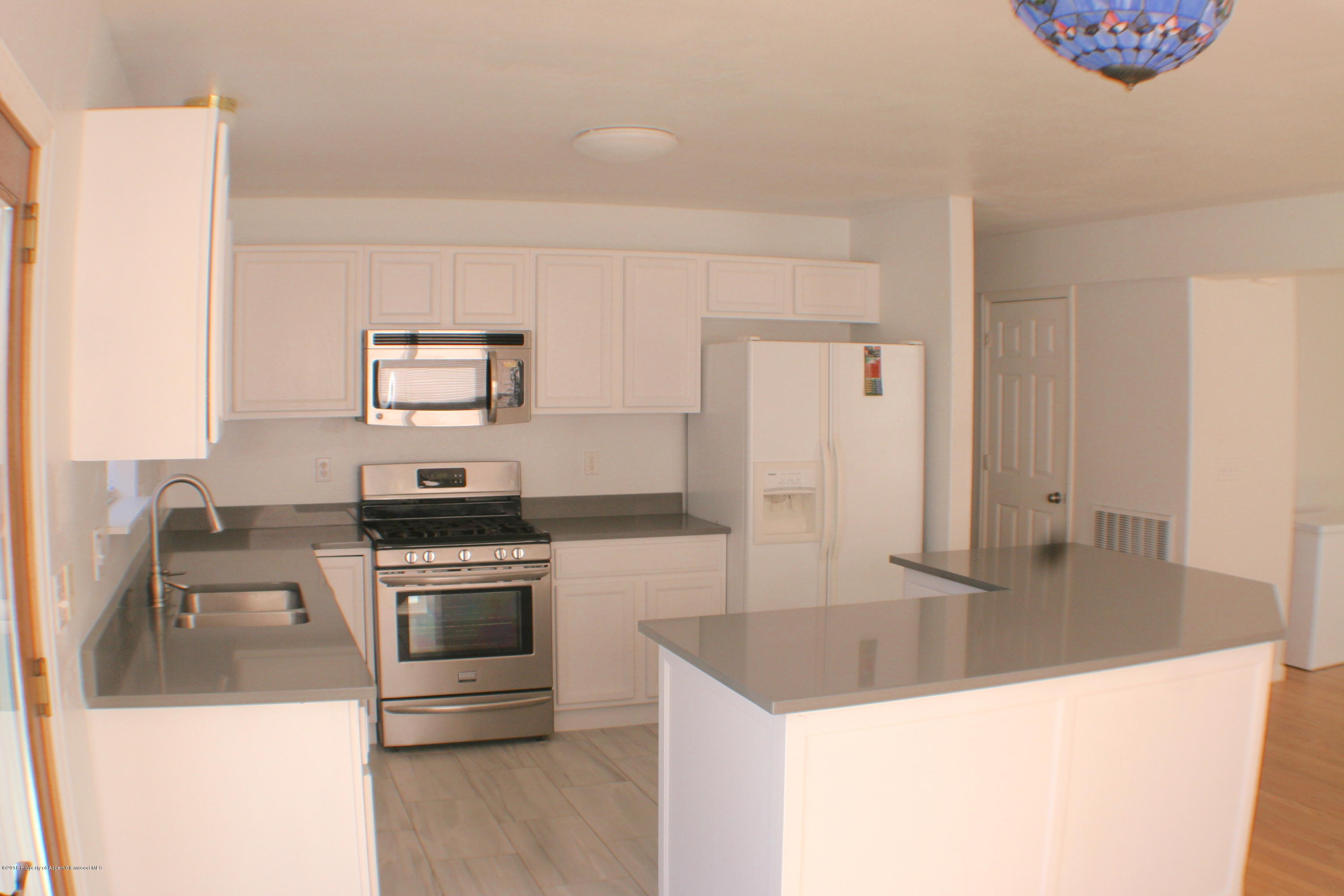 565 Aspen Avenue Rifle, CO 81650 - Photo 10 of 30 Kitchen