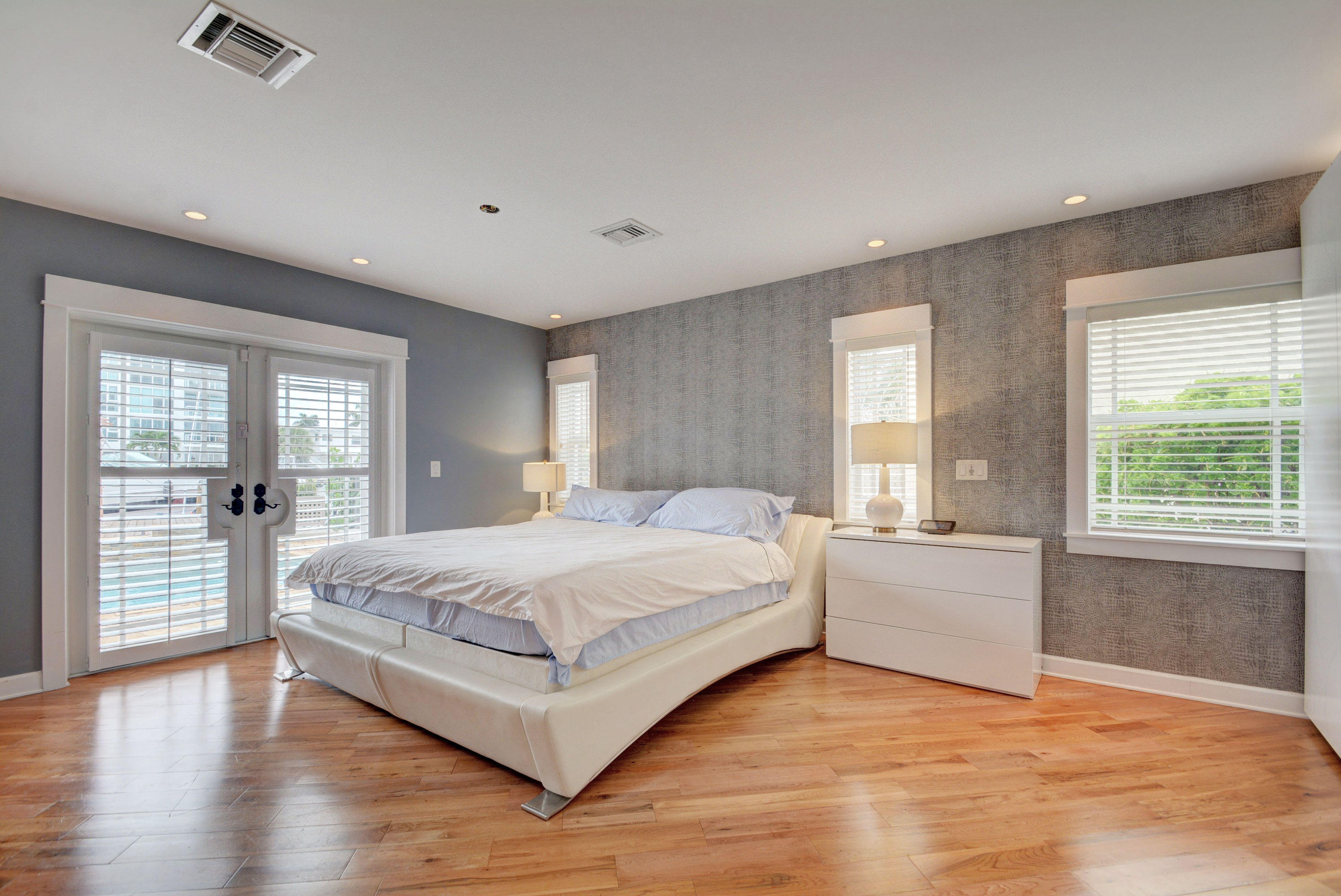 32 South Gordon Road Fort Lauderdale, FL 33301 - Photo 7 of 48 20_dsc_1798_799_800_801_802