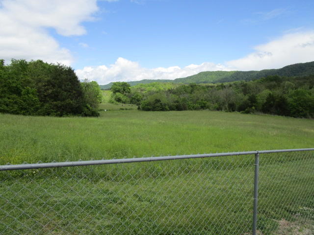 744 Clinch Valley Road Powder Springs, TN 37848 - Photo 2 of 13 IMG_0706